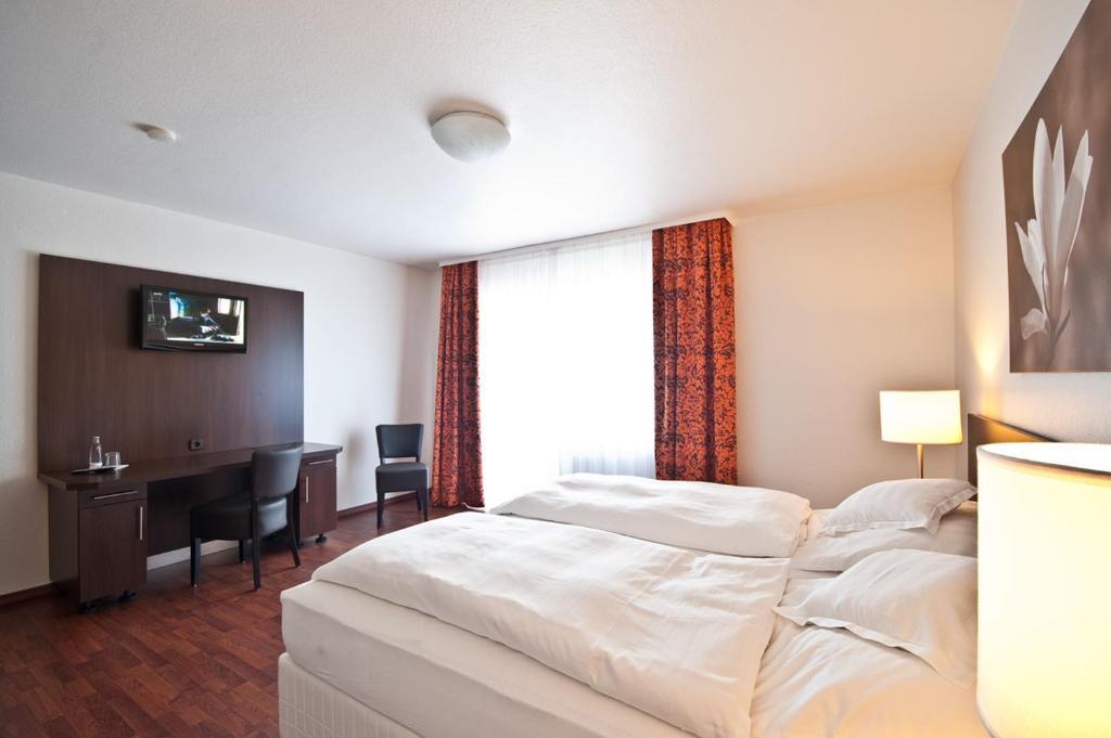 Hotel Am Oppspring Mülheim an der Ruhr Pokoj fotografie